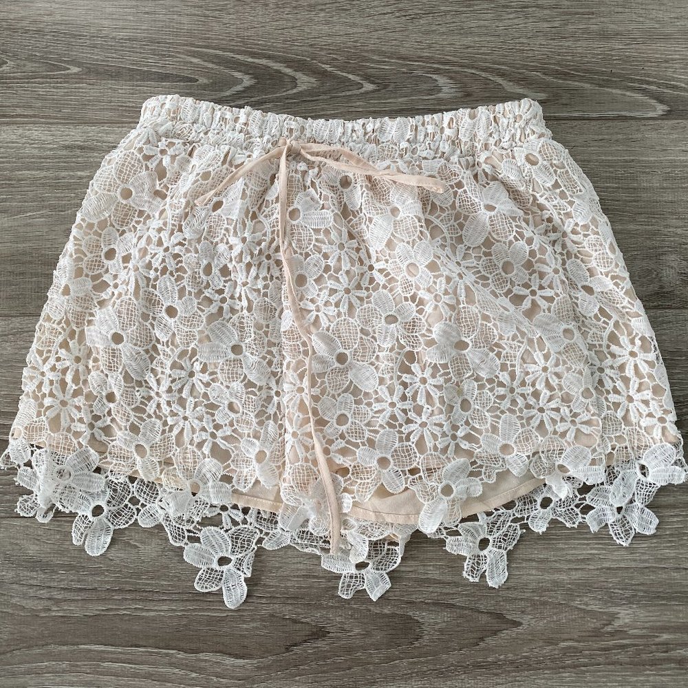cream floral applique shorts